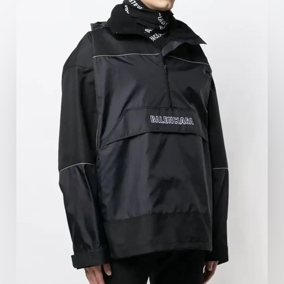 Balenciaga 80’s windbreaker - barely worn, like new. - Picture 5 of 6